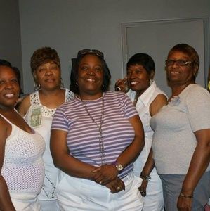 Meet your Posher, Yolanda